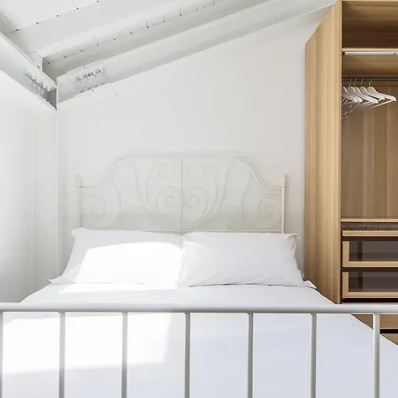 White Loft Navigli *